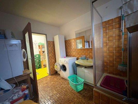 Keller Waschküche Dusche