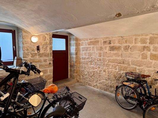 Fahrradkeller (von außen begehbar)