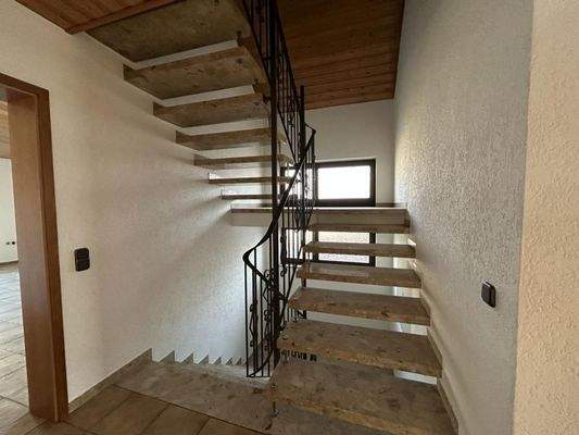 Treppenaufgang ins Dachgeschoss