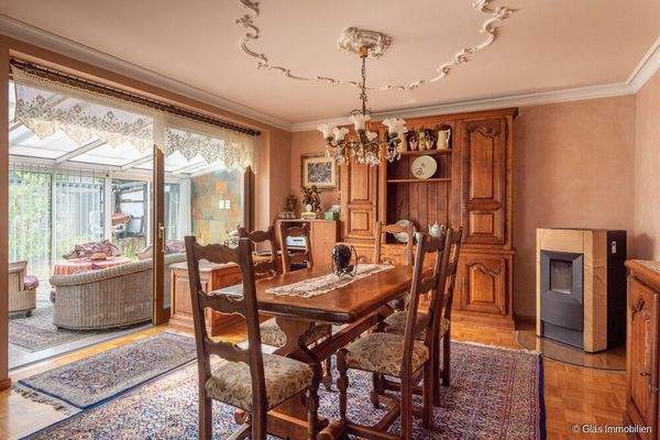 Esszimmer mit Wintergarten