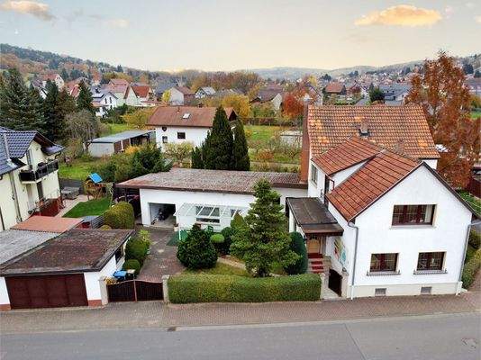 Vorderansicht der Immobilie