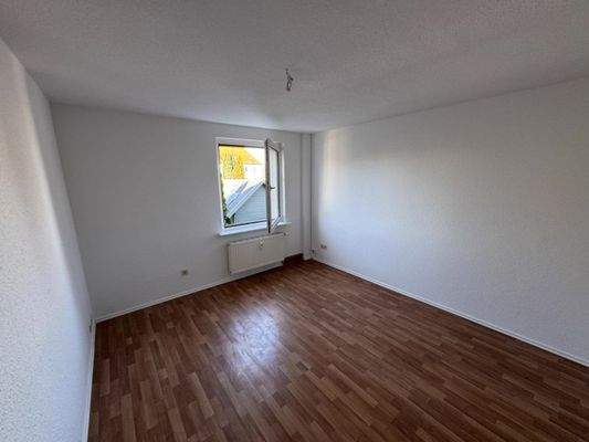 06 Wohnzimmer Richtung Fenster Zwenkau C16_7320