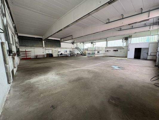 Werk &amp; Lagerhalle