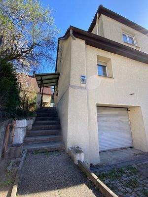 Treppen zum Hauseingang