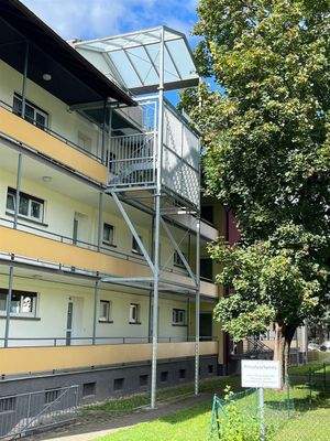 Sicht auf den Außentreppen-Anteil zur Wohnung