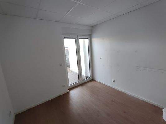 Zimmer mit Küchenanschlüsse 