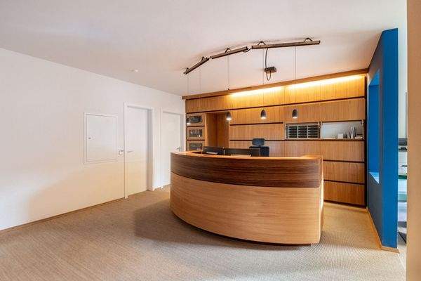 Großzügiger Empfangsbereich