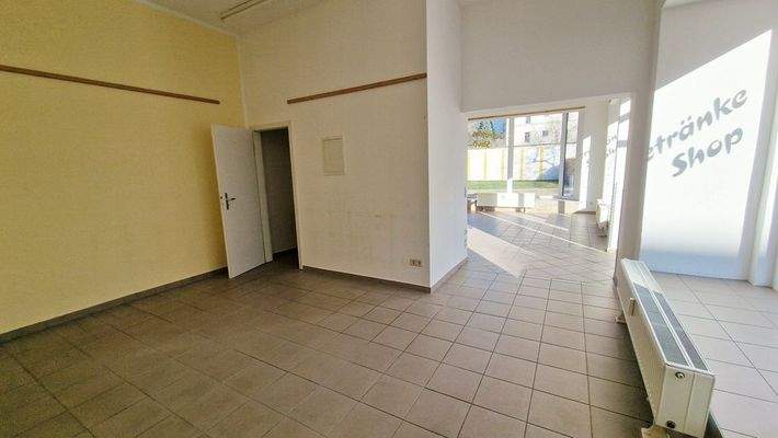 Gewerberaum seitlich