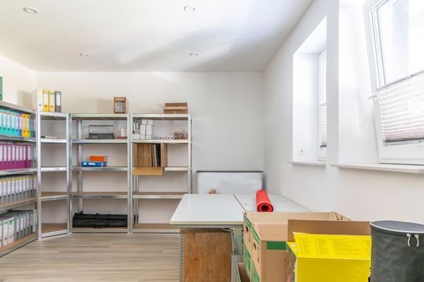 Lagerraum/Büro OG