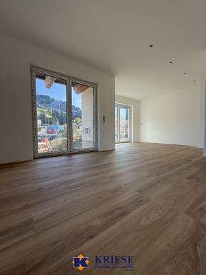 Wohnzimmer mit Gartenzugang