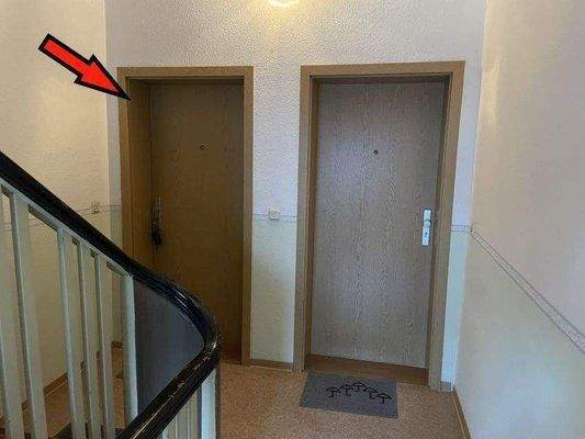 Eingang zur Wohnung 4 im OG, links