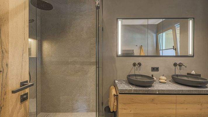 KITZIMMO-Luxus-Penthouse mit Steif-Blick in sonniger Ruhelage - Immobilien Kitzbühel.