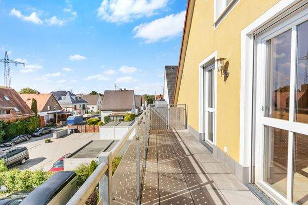 Sonniger Süd-West-Balkon