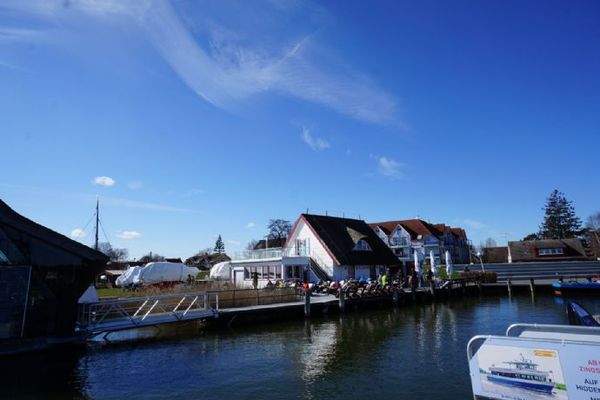 Am Hafen von Zingst (4)