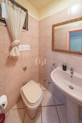 Badezimmer im Erdgeschoss