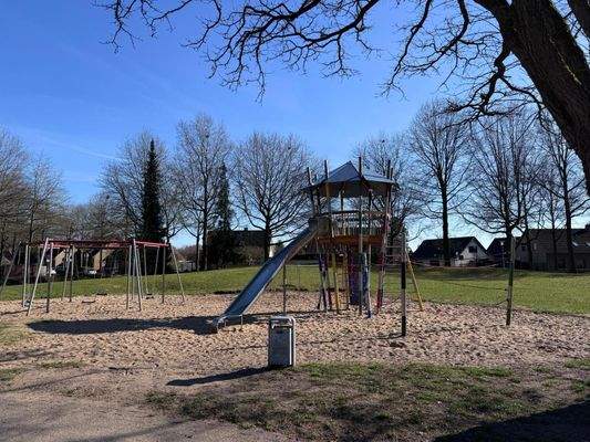Spielplatz in direkter Nachbarschaft