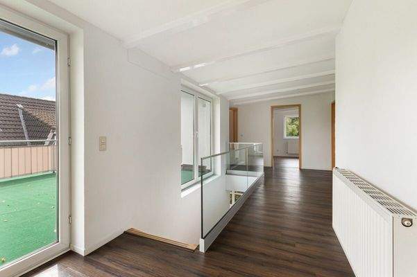 Flur (1) im Obergeschoss