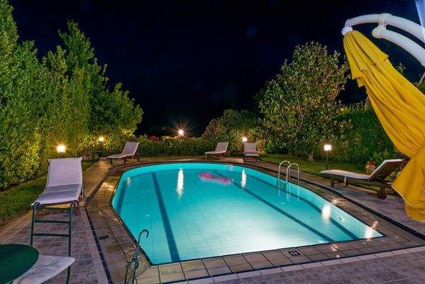 Villa-for-sale-in-Rousospiti-Houses-for-sale-in-Ro