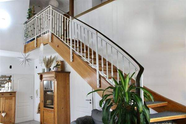 1.OG Treppe zur Galerie