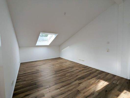 Schlaf / Arbeitszimmer Dachgeshoss