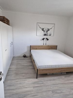 Schlafzimmer 1.jpg