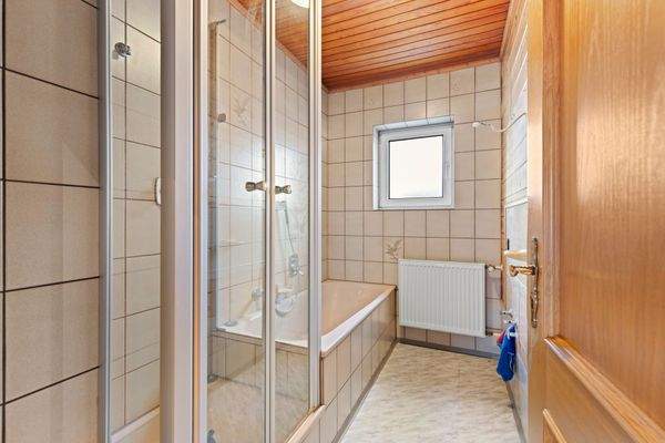 Badezimmer im Obergeschoss