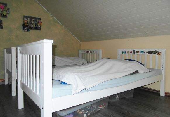 Schlafen Kinder, Gäste