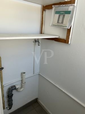 Waschmaschinenanschluß /Speisekammer
