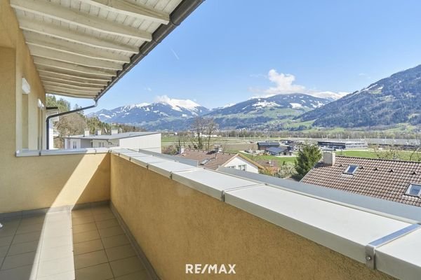 Überdachter Balkon