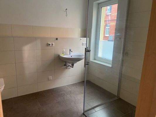 behindertengerechte WE Bad EG Bild 1