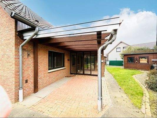 überdachte Terrasse