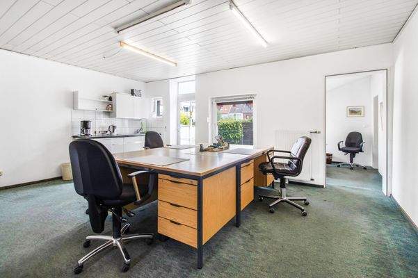 Büroraum im Erdgeschoss