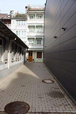 Hinterer Personaleingang