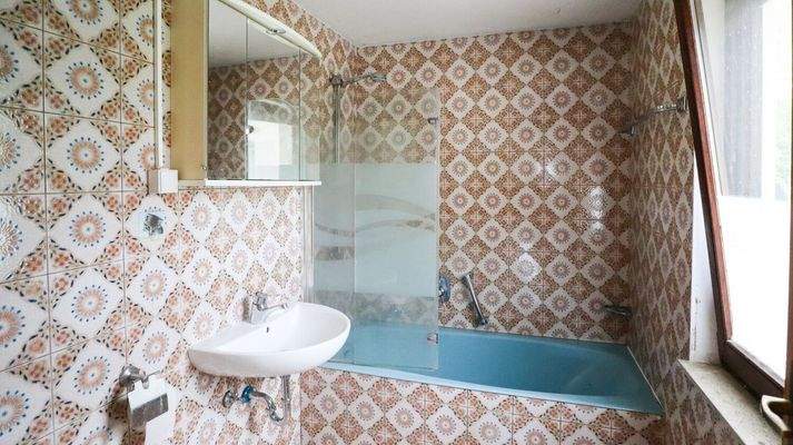 Badezimmer Hauptwohnung