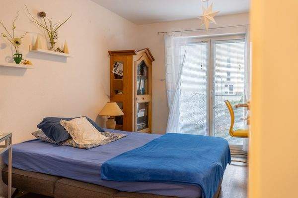 Geschmackvolle Gartenwohnung von 2013 – modern, hell und ideal gelegen