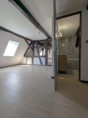 Offender Vorraum mit Badezimmer