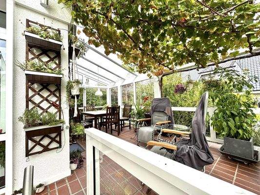 überdachte Terrasse