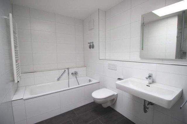2-Zimmer-Wohnung mit Süd-Balkon und Einbauküche - Photo 3