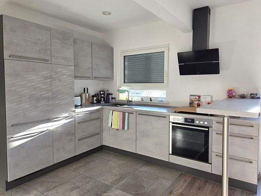 Einbauküche - Haus links