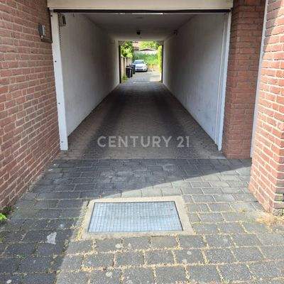 Einfahrt zu den Stellplätzen