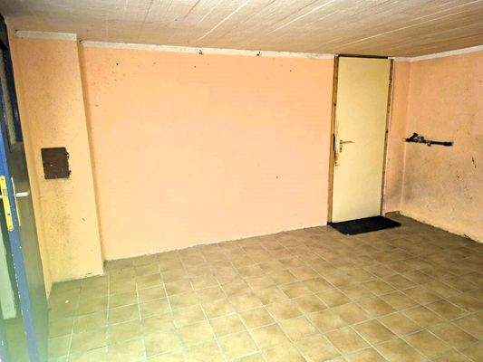 Geräumiger Kellerraum