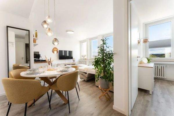 a131f94c-318f-4eec-8f5a-04d41e83cb59