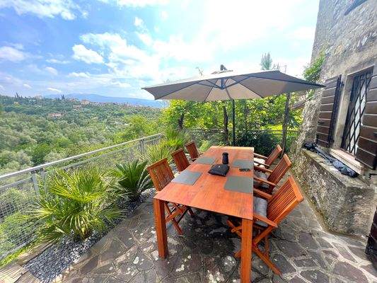 Terrasse mit Blick.jpg