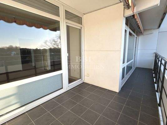 Schöner, großer Balkon