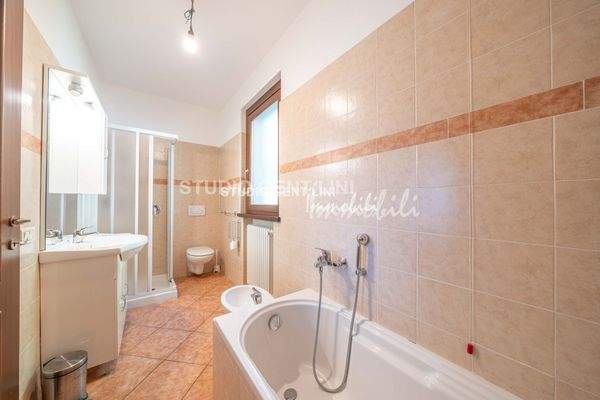 bagno appartamento 2