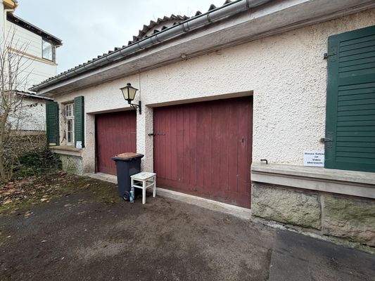 2 Garagen mit Werkstatt