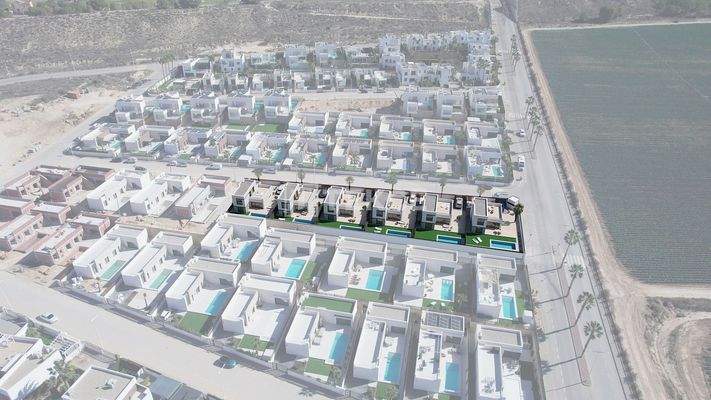 Stylish Mediterranean Villas with Golf & Nature Views in Algorfa