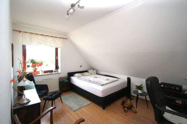 Eines der beiden Kinderzimmer