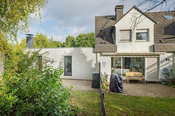 Rückansicht Garten (2 getrennte Gärten)