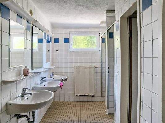 gemeinschaftliches Bad Haus 1